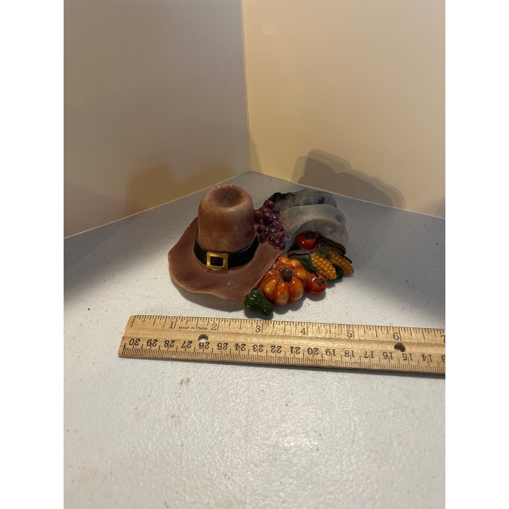 Thanksgiving Pilgrim Hat Cornucopia Harvest Figurine Autumn Decor Centerpiece